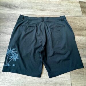 Travis Mathews Palm Tree Logo Golf Shorts Black Mens Athletic Casual Stretchy